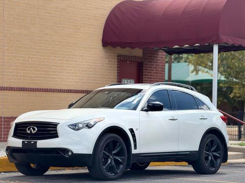 2016 INFINITI QX70 Base