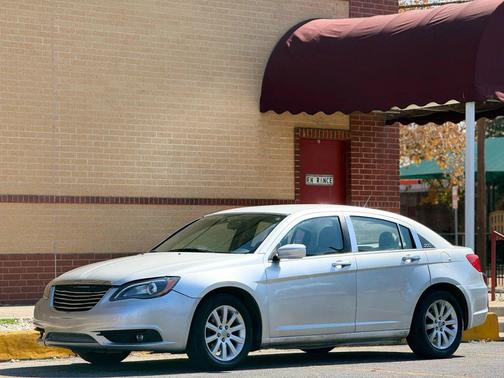2012 Chrysler 200 Touring