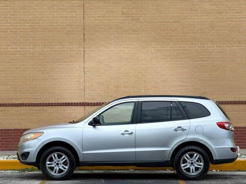 Moonstone Silver 2011 Hyundai SANTA FE GLS