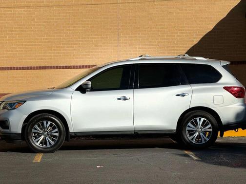 2018 Nissan Pathfinder S