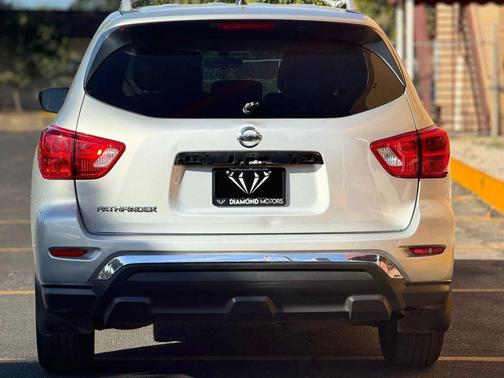 2018 Nissan Pathfinder S