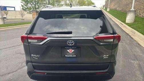 2021 Toyota RAV4 XLE