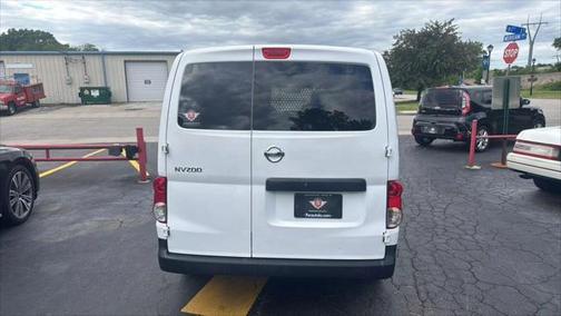 2015 Nissan NV200 S