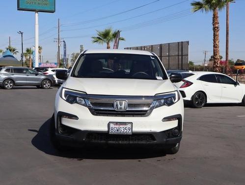 Photo 3 of 5 of 2019 Honda Pilot LX