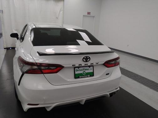 Ice Cap 2023 Toyota Camry SE