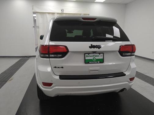 Bright White Clearcoat 2017 Jeep Grand Cherokee Altitude