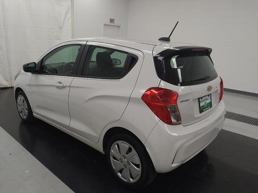 Summit White 2017 Chevrolet Spark LS