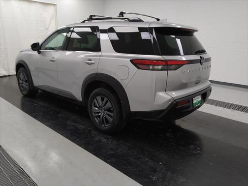 2022 Nissan Pathfinder SV 4WD