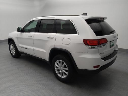 Bright White Clearcoat 2022 Jeep Grand Cherokee Laredo