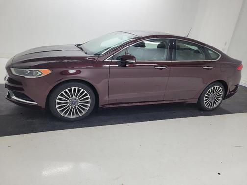 Burgundy Velvet Metallic Tinted Clearcoat 2018 Ford Fusion SE