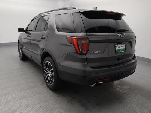 Gray 2017 Ford Explorer sport