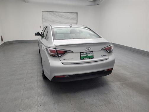 2016 Hyundai SONATA Hybrid SE