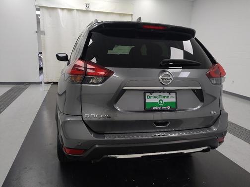 Gun Metallic 2019 Nissan Rogue SV