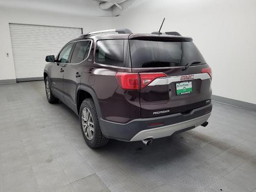 2017 GMC Acadia SLE-2