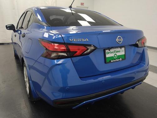Electric Blue Metallic 2020 Nissan Versa 1.6 S