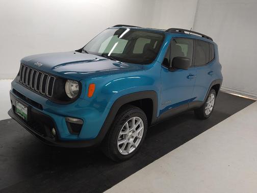 Bikini Metallic Clearcoat 2022 Jeep Renegade Latitude