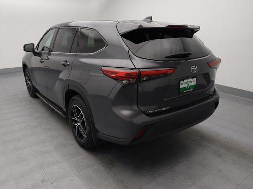 Magnetic Gray Metallic 2020 Toyota Highlander L