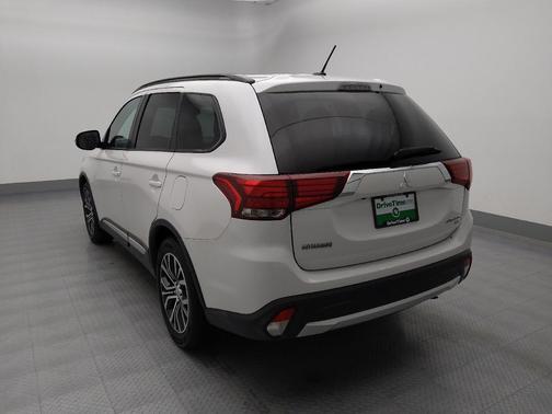 2016 Mitsubishi Outlander SEL