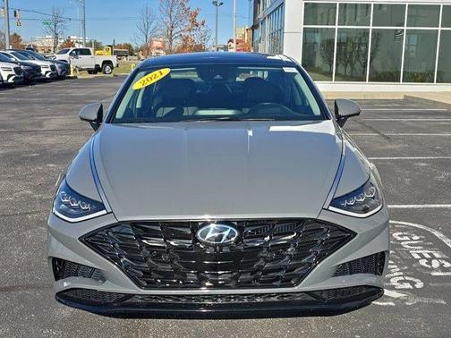 2021 Hyundai SONATA Limited