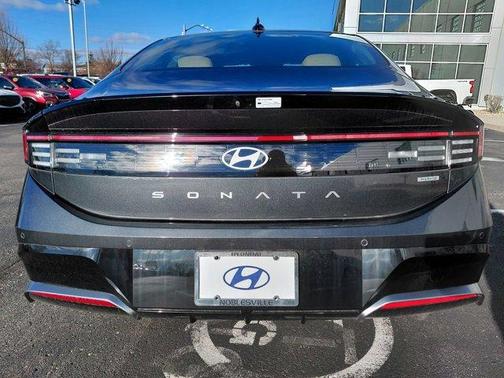 2025 Hyundai SONATA Hybrid Limited