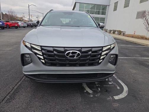 Shimmering Silver 2023 Hyundai TUCSON SEL