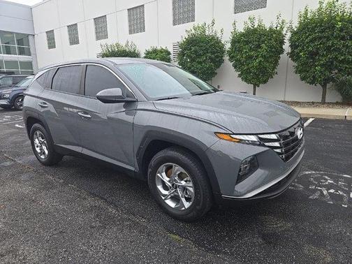 Hampton Gray 2024 Hyundai TUCSON SE
