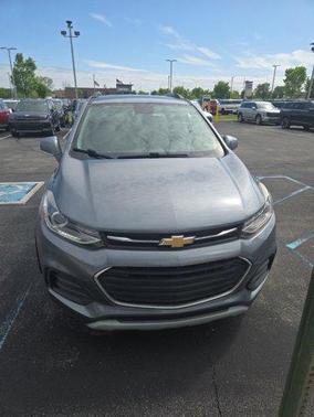 Satin Steel Metallic 2019 Chevrolet Trax LT