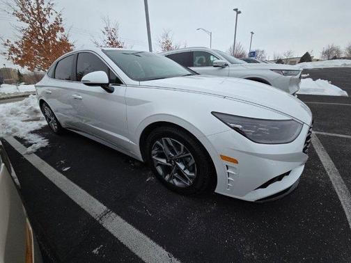 2023 Hyundai SONATA SEL