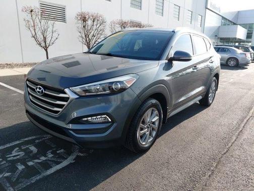 2017 Hyundai TUCSON SE Plus