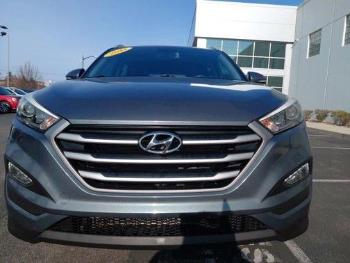 2017 Hyundai TUCSON SE Plus