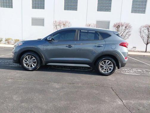 2017 Hyundai TUCSON SE Plus