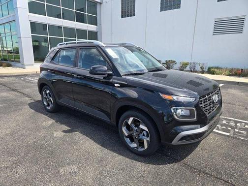 Onyx Black 2026 Hyundai VENUE SEL