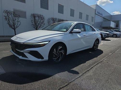 2025 Hyundai ELANTRA SEL Convenience
