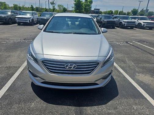 Symphony Silver 2015 Hyundai SONATA SE