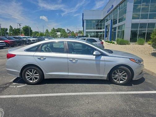 Symphony Silver 2015 Hyundai SONATA SE