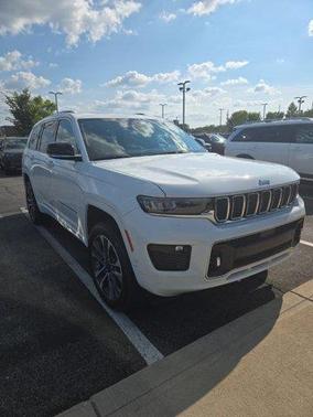 Bright White Clearcoat 2021 Jeep Grand Cherokee L Overland