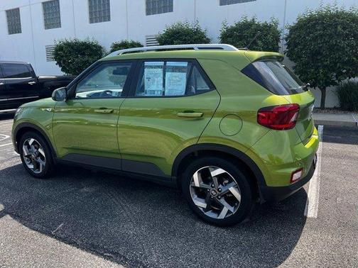 Apple Green 2024 Hyundai VENUE SEL