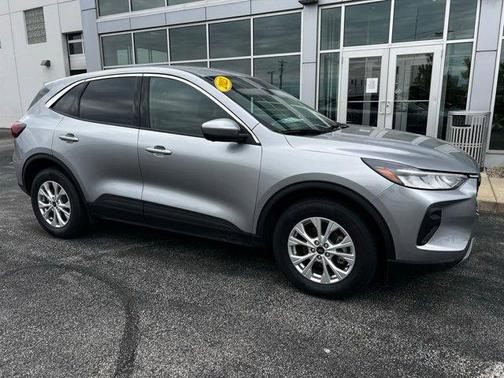 Iconic Silver Metallic 2023 Ford Escape Active