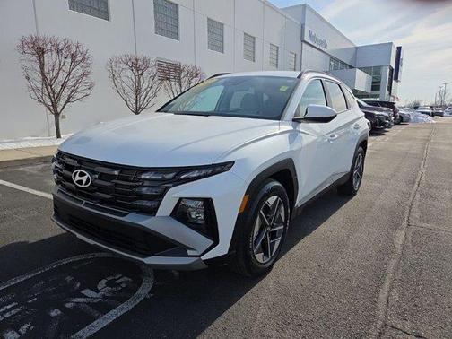 2025 Hyundai TUCSON SEL