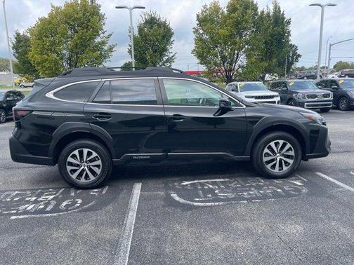 Crystal Black Silica 2024 Subaru Outback Premium