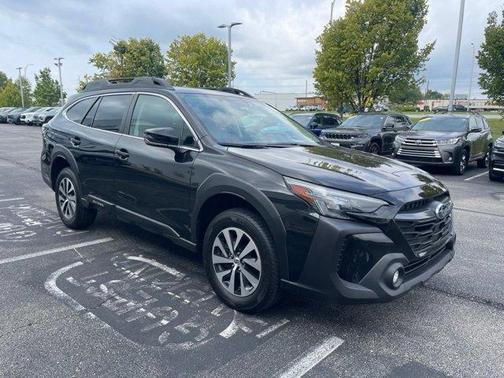 Crystal Black Silica 2024 Subaru Outback Premium
