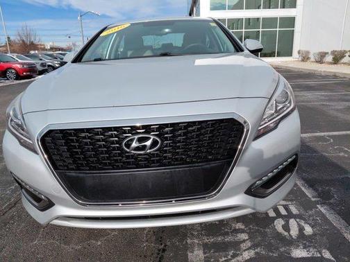 2016 Hyundai SONATA Hybrid Base