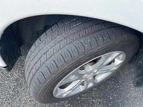 Cool Silver Metallic 2014 Mitsubishi Outlander GT