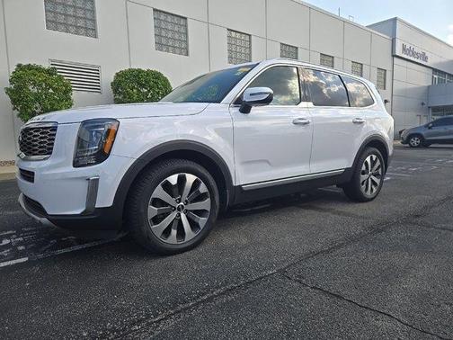 Glacial White Pearl 2021 Kia Telluride S