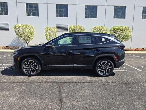 Phantom Black 2026 Hyundai TUCSON Limited