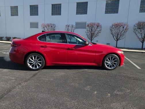 2017 Alfa Romeo Giulia Ti