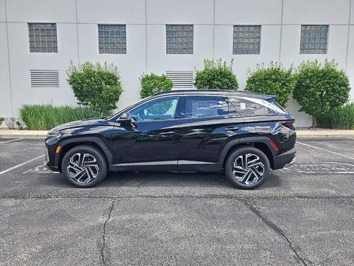 Ash Black 2026 Hyundai TUCSON Hybrid Limited
