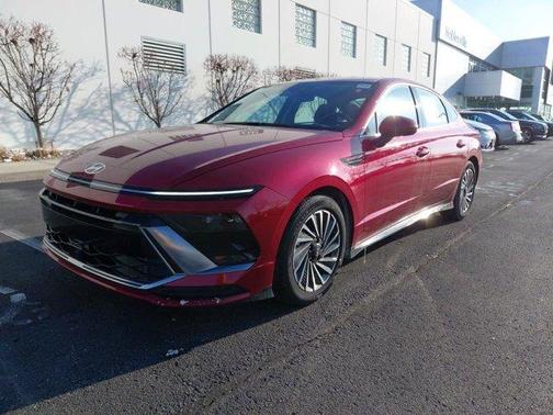 2025 Hyundai SONATA Hybrid SEL