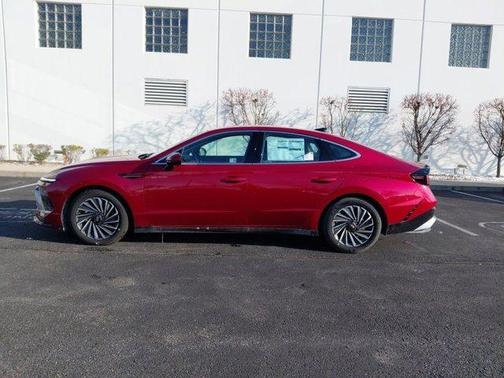 2025 Hyundai SONATA Hybrid SEL