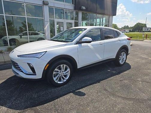 Summit White 2024 Buick Envista Preferred